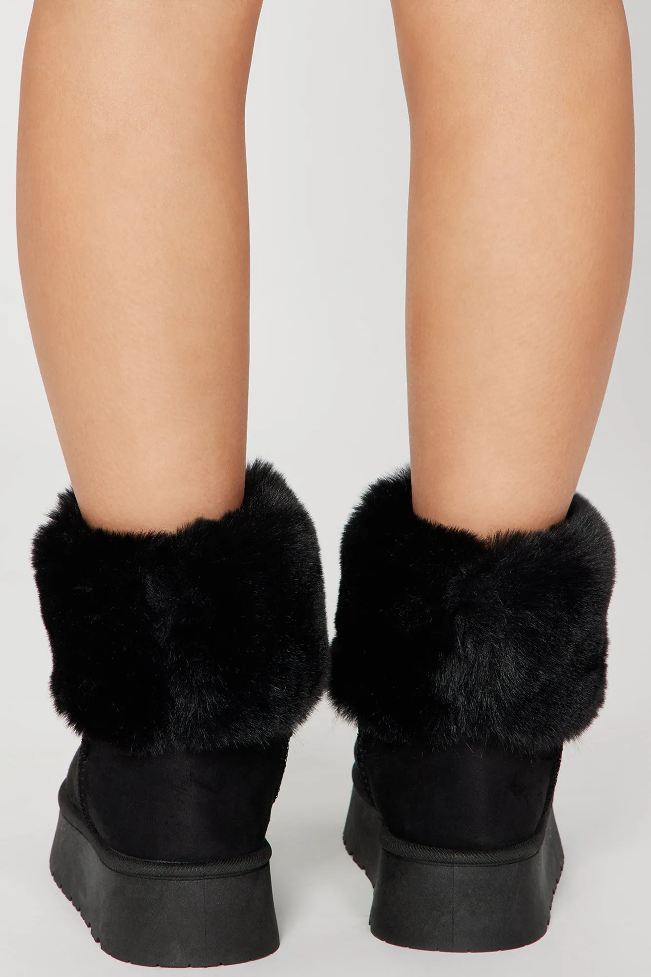 All Chills Booties - Black